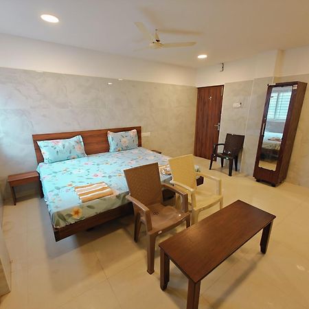 Hotel Salbala Inn - Near Airport Chennai Esterno foto